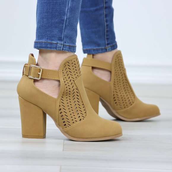 Tan Faux Nubuck Round Toe Block Heeled Ankle Boots Lacer Cut Design - Picture 3 of 12